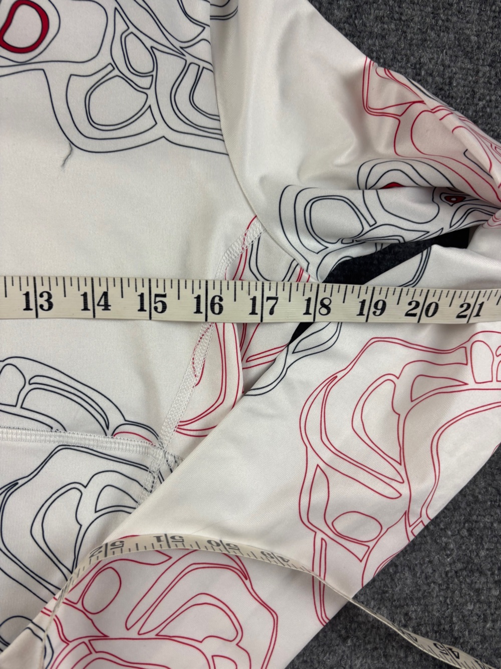 LOLE Women’s Long Sleeve White/Black/Red Design Athletic Shirt size: Medium - Picture 5 of 6